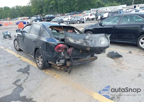 2013 Volkswagen Passat 2.5L Sel z USA, uszkodzony, nr VIN 1VWCH7A34DC086549